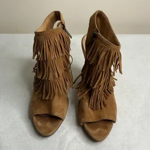 Vince Camuto Womens 9.5M Tan Suede Fringe Open Toe Wedge Ankle Booties thumbnail 2