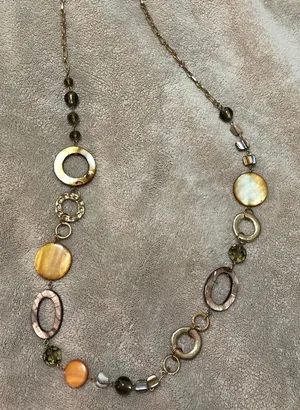 necklace thumbnail 1