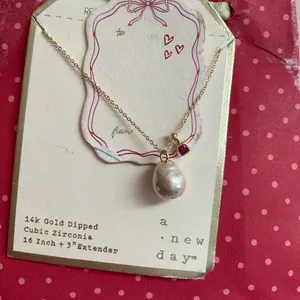 Faux Pearl with Gold Chain thumbnail 2