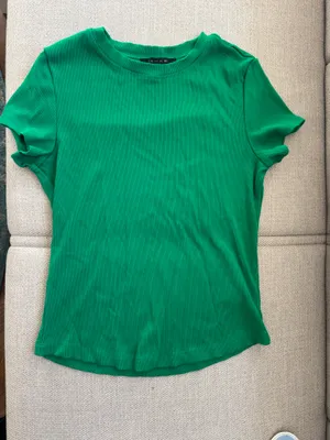 Tahari Kelly Green Tee thumbnail 2
