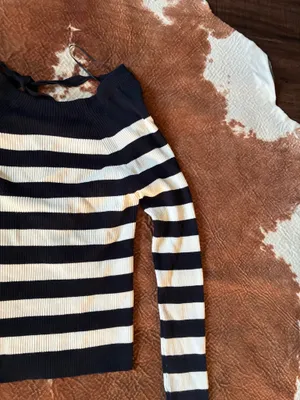 Zara Striped navy and White Women's Top Size large Navy and white striped Ties in back thumbnail 2