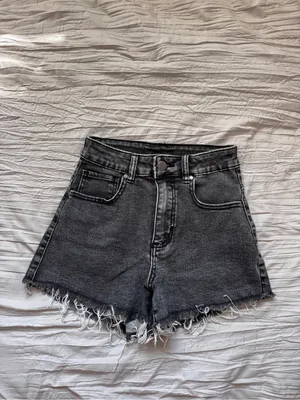 High-Waist Black Frayed Hem Denim Shorts thumbnail 2
