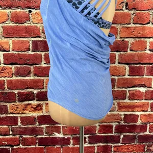 Lululemon Tank top size 6 thumbnail 3