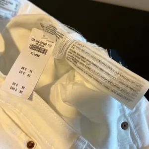 Abercrombie & Fitch Curve Love The 90s Straight Mid Rise White Jeans 31 Long NWT thumbnail 6