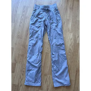 Lululemon Dance Studio Mid-Rise Pant *Regular in Twilight Rose Size 0 thumbnail 3