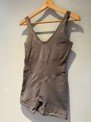 Brown Mineral Wash Athletic Romper V Neck Ribbed Seamless Onesie Gray Size Small thumbnail 2