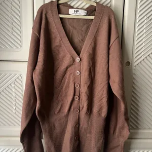 Elegant Brown Women's Sweater thumbnail 2