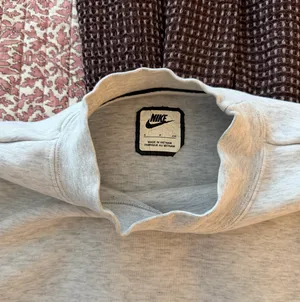 Nike Sportswear Tech Fleece  thumbnail 3