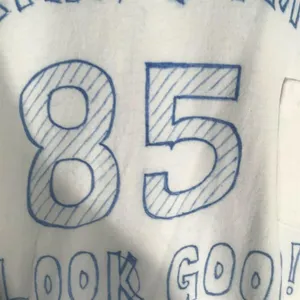 SKU18 Gildan T-shirt XL " Damn, I Make 85 Look Good" thumbnail 2