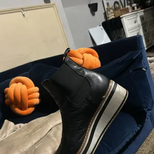 Steve‎ Madden Gasp Black Leather Platform High Tops Size 7 thumbnail 3