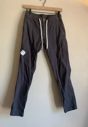 Vuori NWOT Women Ripstop Charcoal Pants Bottoms Size XS Outdoor Casual thumbnail 1