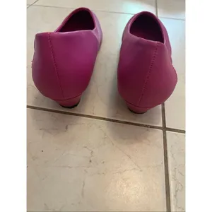 Comfort-Well by Beacon Fuchsia Low Block Heel Side Cutout Gold Accent Size 8W thumbnail 5
