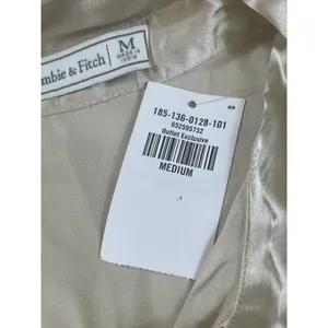 Abercrombie & Fitch Women’s Satin Button Up Top M Champagne Ivory Office NWT thumbnail 6