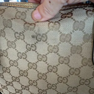 Gucci Beige GG Canvas Shoulder Bag with Gold Metallic Trim thumbnail 3