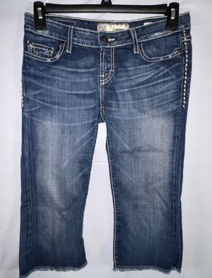 BKE Sabrina Denim Capris Womens 27 Medium Wash Embroidered Frayed Hem Cropped thumbnail 1