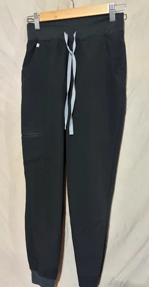 Figs joggers thumbnail 1