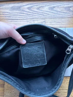 Coach Shoulder Bag Y2K thumbnail 4