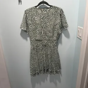 Emerald Sundae Mini Dress Sage Green 9 Boho Dalmatian‎ Print Casual Summer thumbnail 3