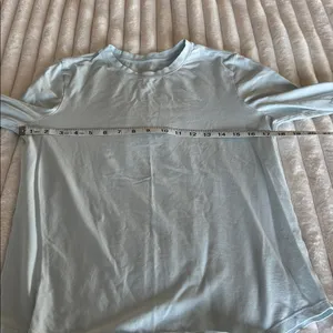 Lululemon Long Sleeve Tee thumbnail 6