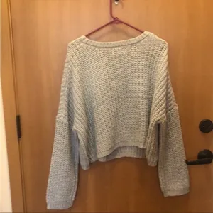 Francesca's Size Large Chunky Grey Cable Knit Sweater New with Tags thumbnail 7