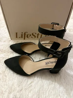 Life Stride Dark Green Pointed Toe Ankle Strap Heels thumbnail 3
