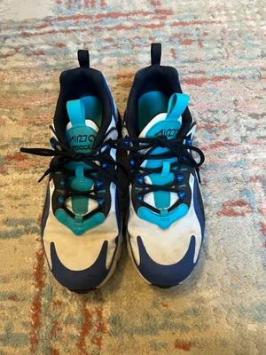 Nike Women’s Tennis Shoes thumbnail 2