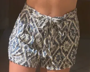 Skies Are Blue Blue Patterned Shorts thumbnail 4
