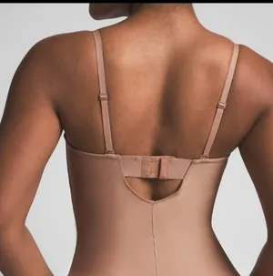 NWT Skims Body Underwire Thong Bodysuit Sienna S ( SOLD OUT)i thumbnail 4