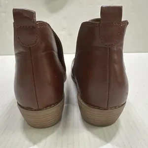 Universal Threads Bootie Boots Womens 9.5 Brown Faux Leather Ankle Pull On Heel thumbnail 6