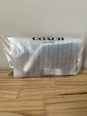 Coach Nolita 19 thumbnail 15