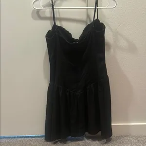 ⭐️WHITE FOX Black Dress thumbnail 3