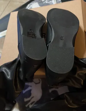 Black Boots Size 7 thumbnail 3