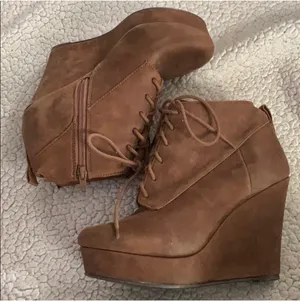 Shi by Journeys Healed Booties thumbnail 1