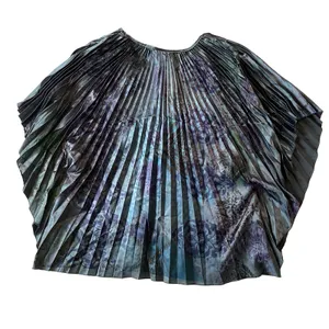 Romeo + Juliet Couture Pleated Top thumbnail 8