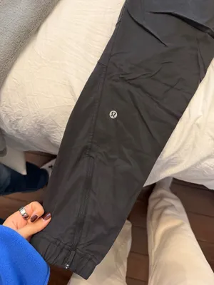 Lululemon Joggers thumbnail 4