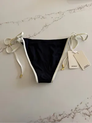 🖤New🤍 Monday Swimwear Le Marais Bikini Bottom - Black/Ivory - Medium thumbnail 6
