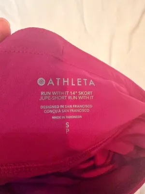 Athleta Run With It 14” Skort Small Berry Pink Running Skirt thumbnail 4