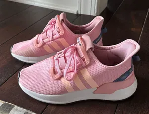Pink Adidas Sneakers Running thumbnail 1