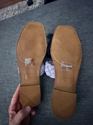 Time & Tru NWT sandals thumbnail 5