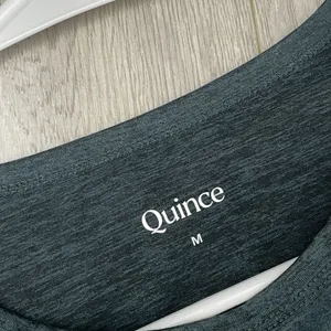 Quince Workout Tshirt flowknit breeze long sleeve womens Green medium activewear thumbnail 2