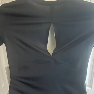 NWT - Lululemon Ultralight Reflective Running T-Shirt thumbnail 3