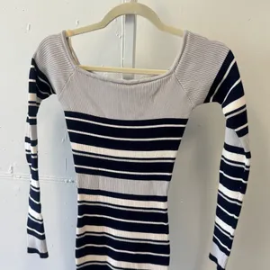 NWT Revamped Striped Ribbed Knit Bodycon Dress Navy Grey White Square Neck Med thumbnail 3