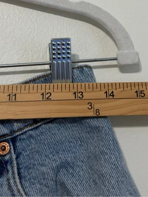 Vintage Levi’s 550 Mom Shorts Size 26 Women’s Denim Vtg 90s Relaxed Fit Baggy thumbnail 7
