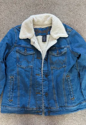 Wrangler denim jacket medium thumbnail 1