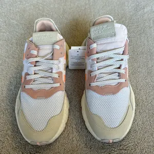 NWT ADIDAS Night Joggers Cloud White Icey Pink thumbnail 2