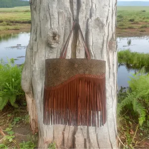 Catchfly Studio Trenditions‎ Western Style Asymmetrical Tooled Yoke Tote Bag thumbnail 3