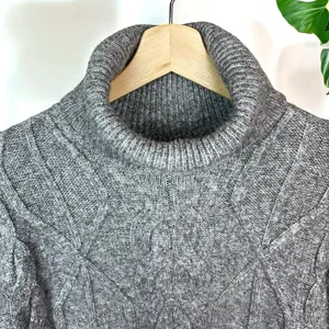 Elie Tahari Chunky Cable Knit Turtleneck Ski Sweater thumbnail 8