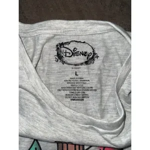 Disney Women's‎ "Ohana Means Family" Gary peek a boo shoulder tee size Large thumbnail 3