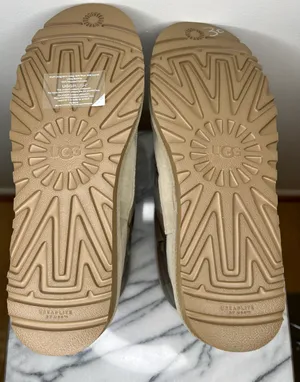 UGG Classic Mini thumbnail 10