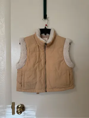 Thread & Supply Sherpa Trim Cropped Vest NWT Size S Tan thumbnail 2
